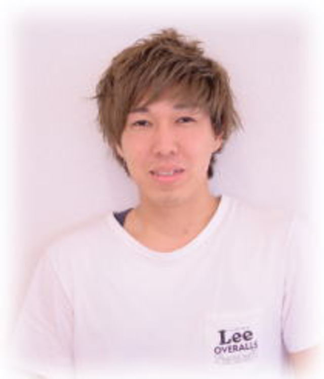 Jr.スタイリスト<br />山下 智大<br />Tomohiro Yamashita
