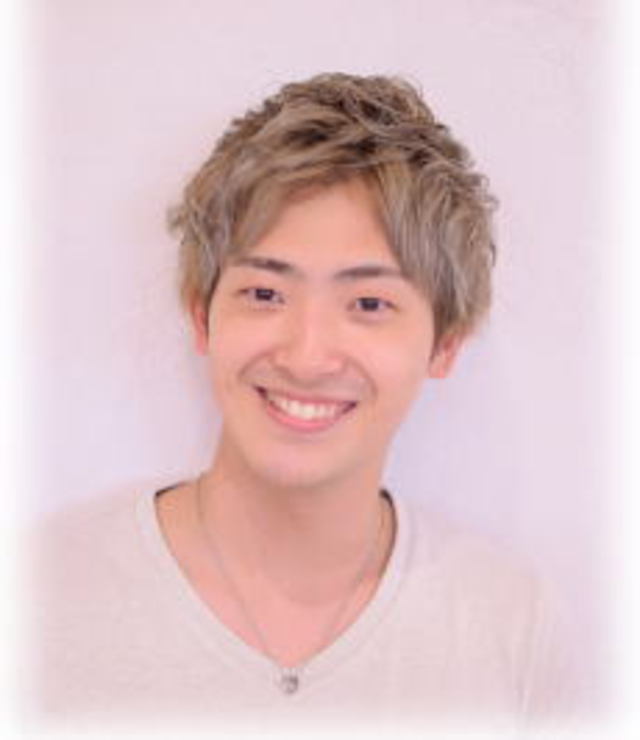 スタイリスト<br />西 貴弥<br />Takaya Nishi